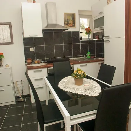 Apartmán Varos