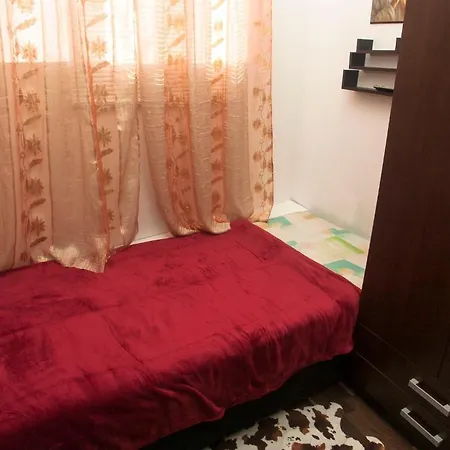 아파트먼트 바로스 *