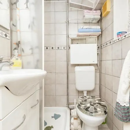 Varos Apartment Split