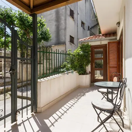 Varos Apartment Split