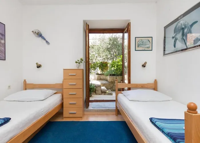 ヴァノス アパート